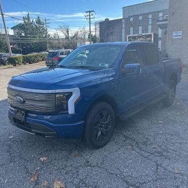 2022 Ford F-150 Lightning LARIAT