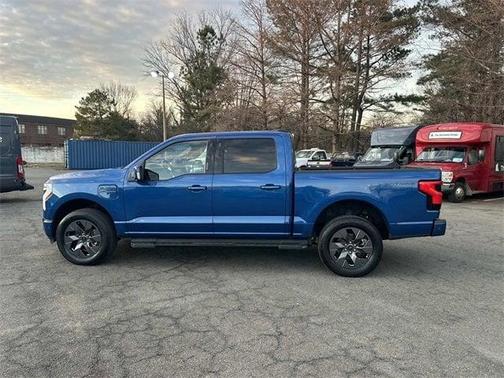 2022 Ford F-150 Lightning LARIAT