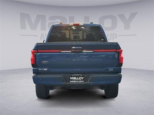 2022 Ford F-150 Lightning LARIAT