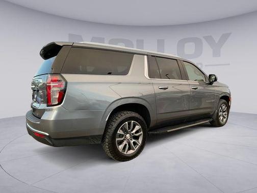 2022 Chevrolet Suburban LT