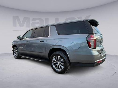 2022 Chevrolet Suburban LT