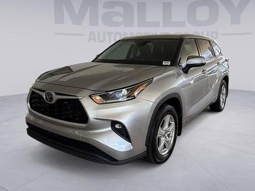Celestial Silver Metallic 2021 Toyota Highlander LE
