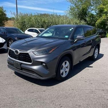 2021 Toyota Highlander LE