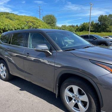 2021 Toyota Highlander LE