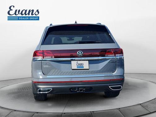Pure Gray 2026 Volkswagen Atlas 2.0T SE w/Technology