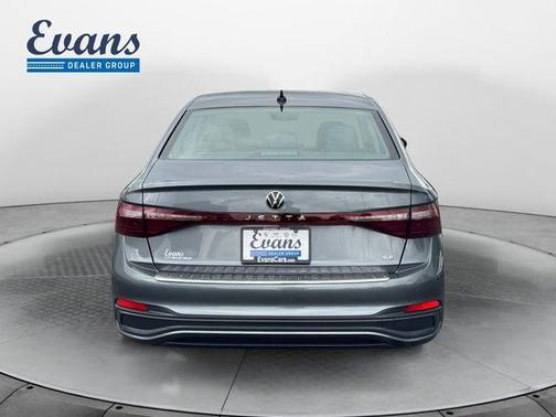 Platinum Gray Metallic 2026 Volkswagen Jetta 1.5T SE