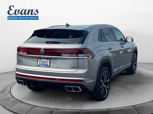 Silver Mist Metallic 2026 Volkswagen Atlas Cross Sport 2.0T SEL Premium R-Line