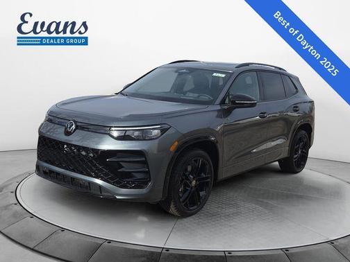 Platinum Gray Metallic 2026 Volkswagen Tiguan 2.0T SE R-Line Black