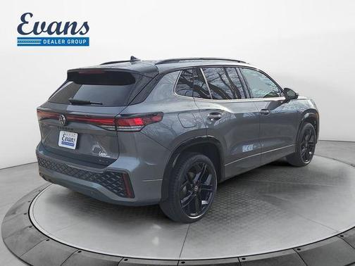 Platinum Gray Metallic 2026 Volkswagen Tiguan 2.0T SE R-Line Black