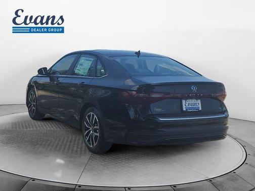 Deep Black Pearl Effect 2026 Volkswagen Jetta 1.5T SE