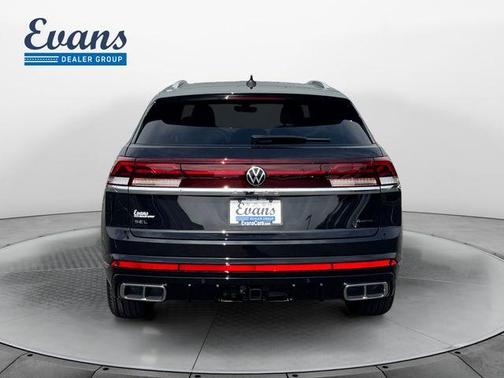 Deep Black Pearl 2026 Volkswagen Atlas Cross Sport 2.0T SEL Premium R-Line
