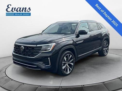 Deep Black Pearl 2026 Volkswagen Atlas Cross Sport 2.0T SEL Premium R-Line