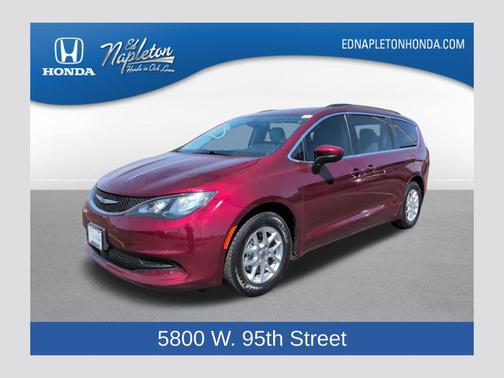 Velvet Red Pearlcoat 2021 Chrysler Voyager LXI