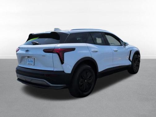 Summit White 2024 Chevrolet Blazer EV eAWD LT