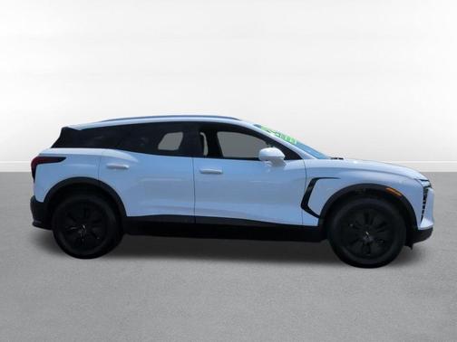 Summit White 2024 Chevrolet Blazer EV eAWD LT