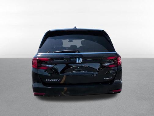 Crystal Black Pearl 2024 Honda Odyssey Sport
