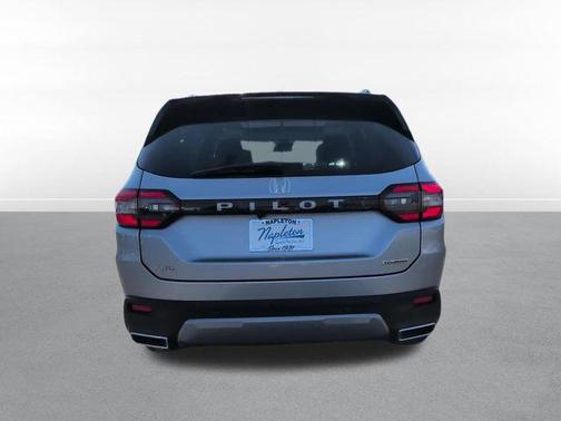 2026 Honda Pilot Touring 8-Passenger