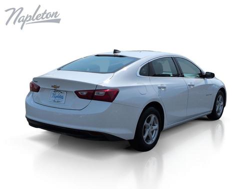Summit White 2017 Chevrolet Malibu 1LS