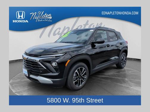 Mosaic Black Metallic 2025 Chevrolet Trailblazer LT