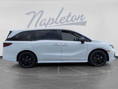 Platinum White Pearl 2026 Honda Odyssey Sport-L
