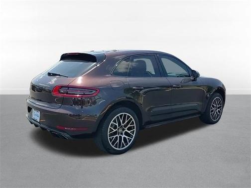 2015 Porsche Macan Turbo