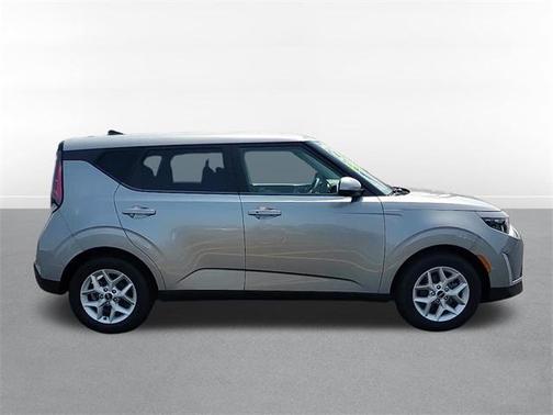 2023 Kia Soul S