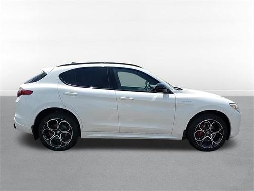 2022 Alfa Romeo Stelvio Ti