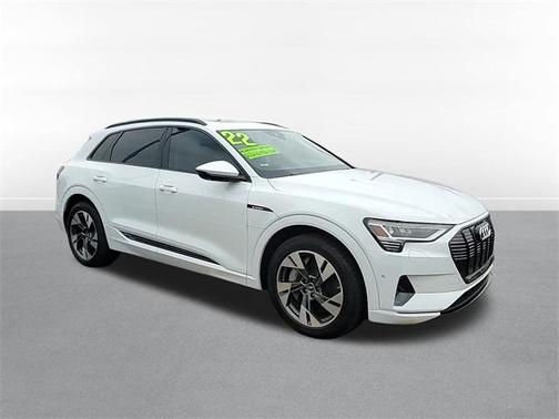 2022 Audi e-tron Premium