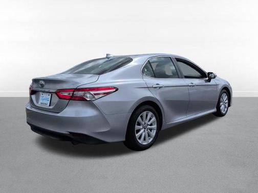 Celestial Silver Metallic 2019 Toyota Camry LE