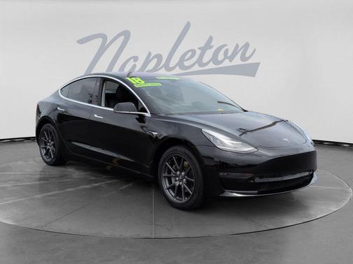 Black 2018 Tesla Model 3 Mid Range