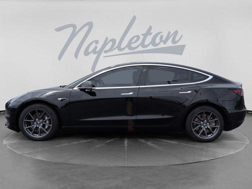 Black 2018 Tesla Model 3 Mid Range
