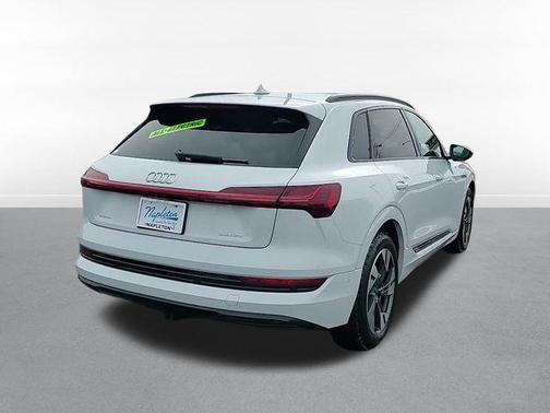 2021 Audi e-tron Premium