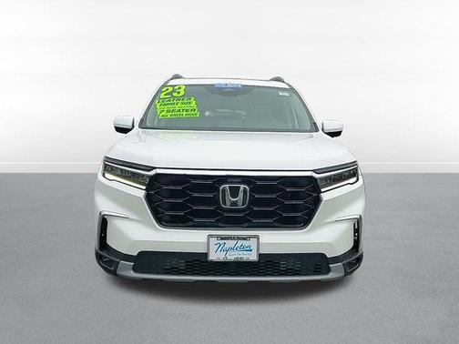 2023 Honda Pilot Touring 8-Passenger