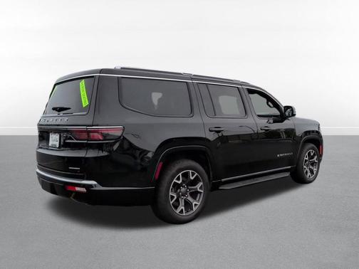 Diamond Black Crystal Pearlcoat 2023 Jeep Wagoneer Series III 4x4