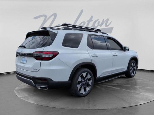 Platinum White Pearl 2026 Honda Pilot Elite
