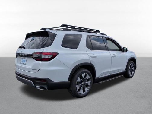 Platinum White Pearl 2026 Honda Pilot Elite