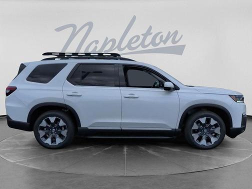 Platinum White Pearl 2026 Honda Pilot Elite
