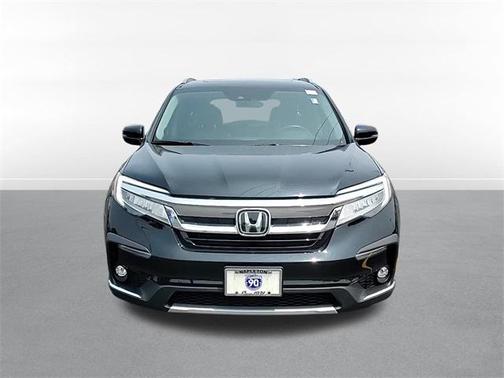 2022 Honda Pilot Touring 8-Passenger