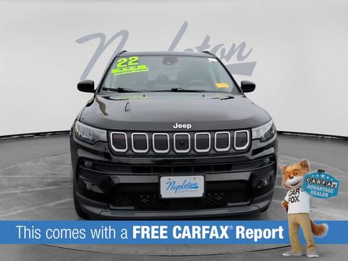 Diamond Black Crystal Pearlcoat 2022 Jeep Compass Latitude Lux