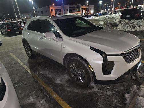 2024 Cadillac XT4 Premium Luxury