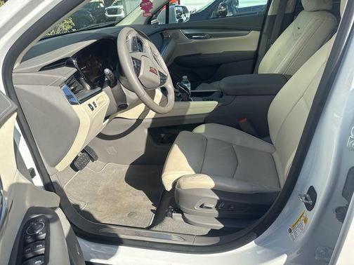 2017 Cadillac XT5 Premium Luxury