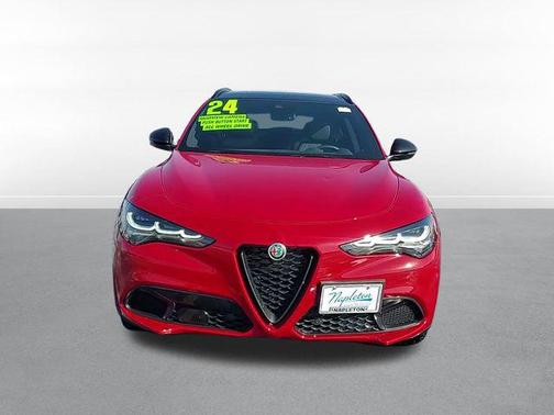 2024 Alfa Romeo Stelvio Veloce AWD