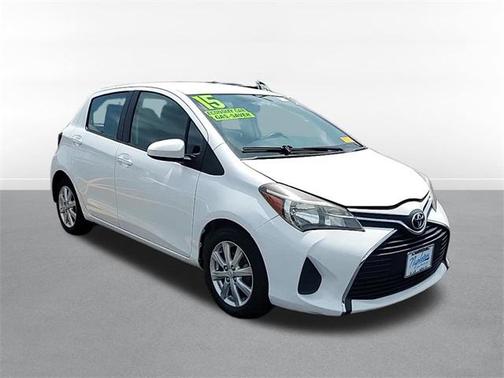 2015 Toyota Yaris LE