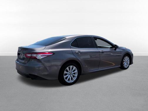 Predawn Gray Mica 2018 Toyota Camry LE