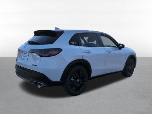 Platinum White Pearl 2026 Honda HR-V AWD Sport