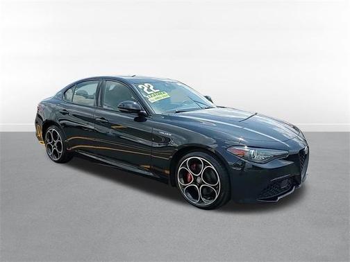 2022 Alfa Romeo Giulia Veloce