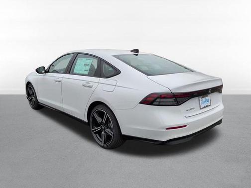 Platinum White Pearl 2026 Honda Accord SE