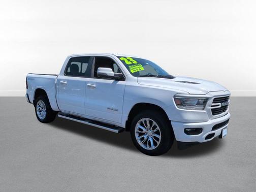 Bright White Clearcoat 2023 RAM 1500 Laramie