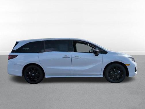 Platinum White Pearl 2026 Honda Odyssey Sport-L