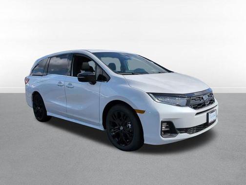 Platinum White Pearl 2026 Honda Odyssey Sport-L